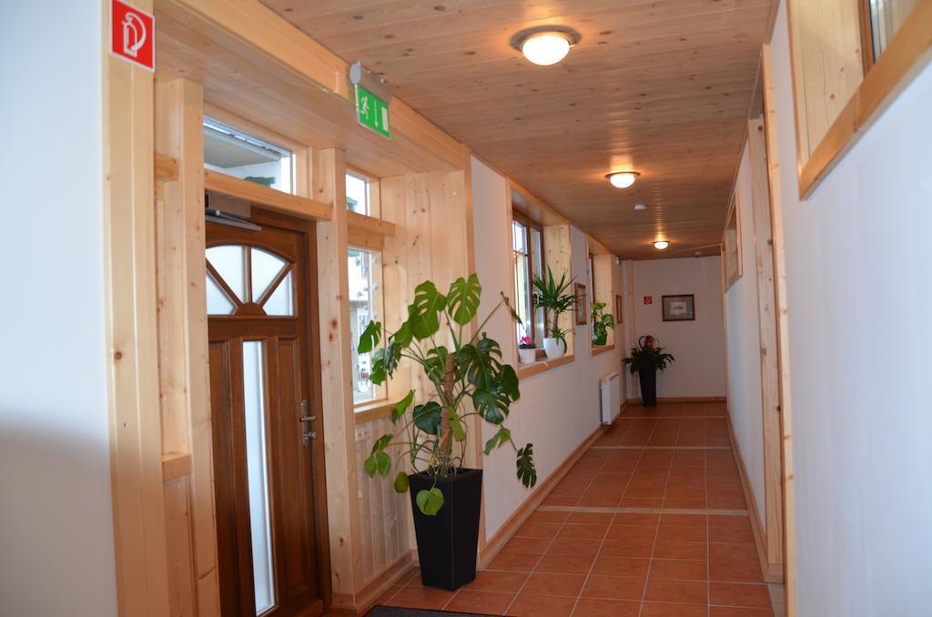 Pension Zum Schreiner Hermagor-Pressegger See Luaran gambar