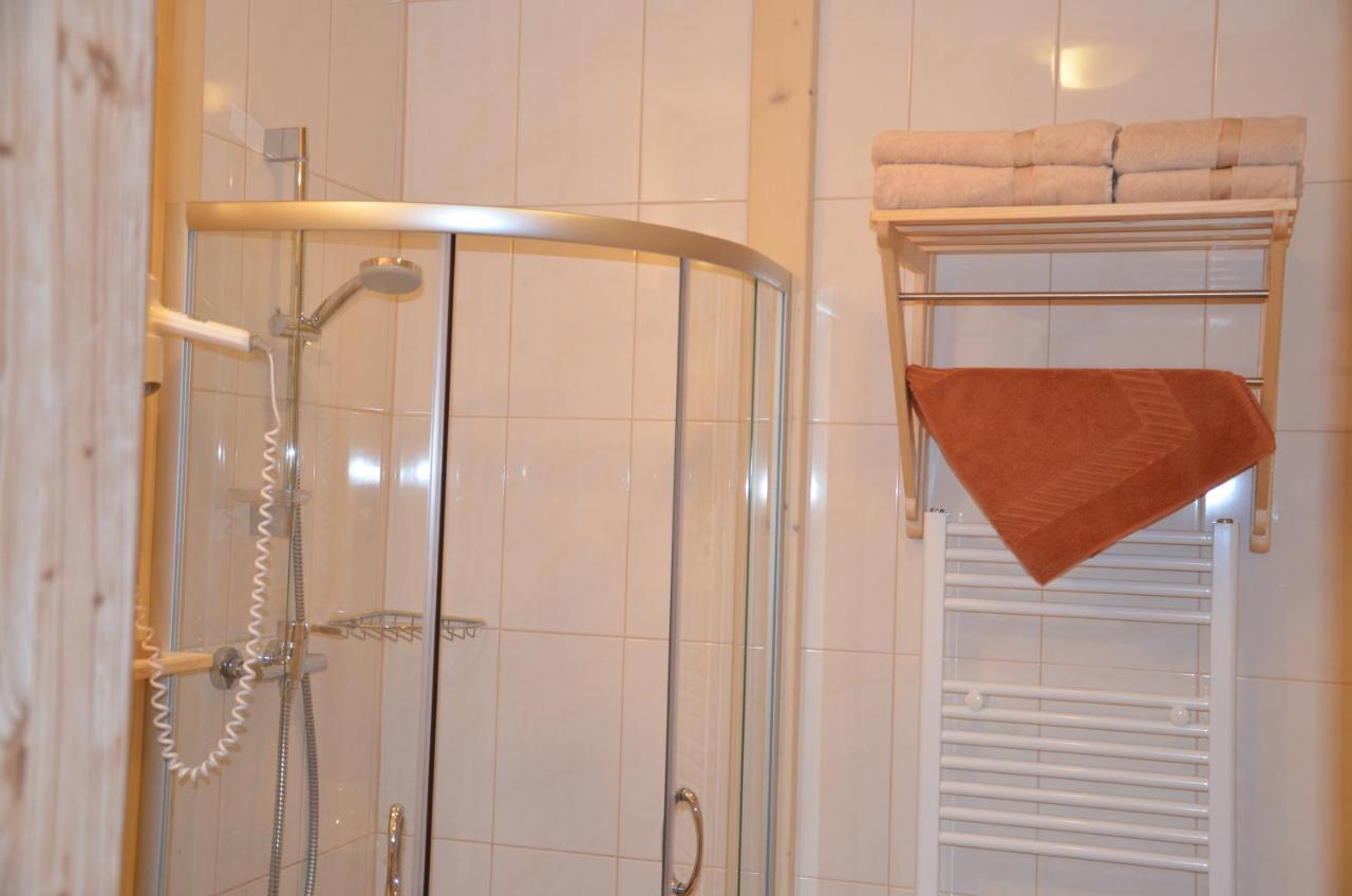 Pension Zum Schreiner Hermagor-Pressegger See Luaran gambar